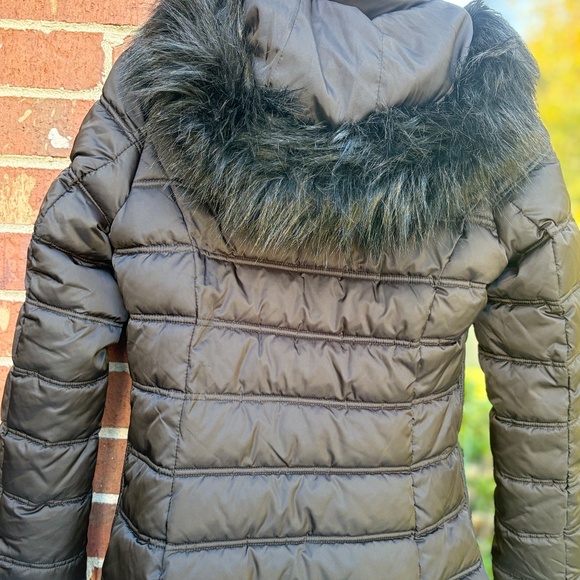 Nautica Girls’ Puffer Jacket – Size Small (teen). - Picture 9 of 14